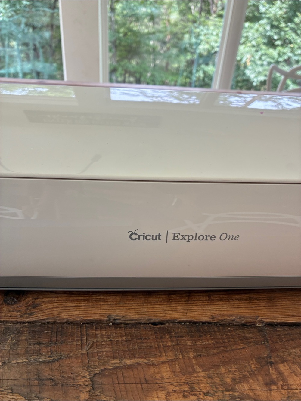 Cricut Explore One Cutting Machine in White with Roll of Black Vinyl EUC - Picture 2 of 5